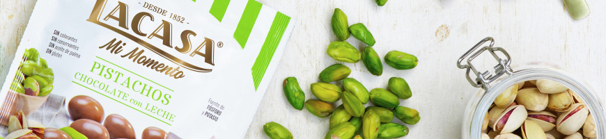 delicioso chocolate se combina con el toque delicado y crujiente del pistacho.